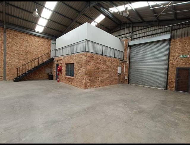INDUSTRIAL PROPERTY TO RENT IN STRYDOM PARK